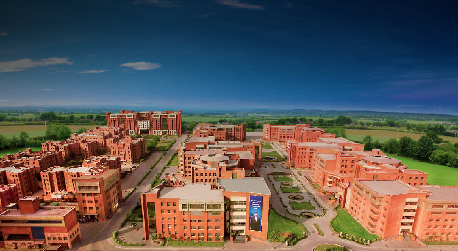 Amity University – Leading Private University in India | World-Class Education